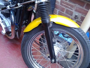Bonneville Front Se Style from Triumph Custom Parts